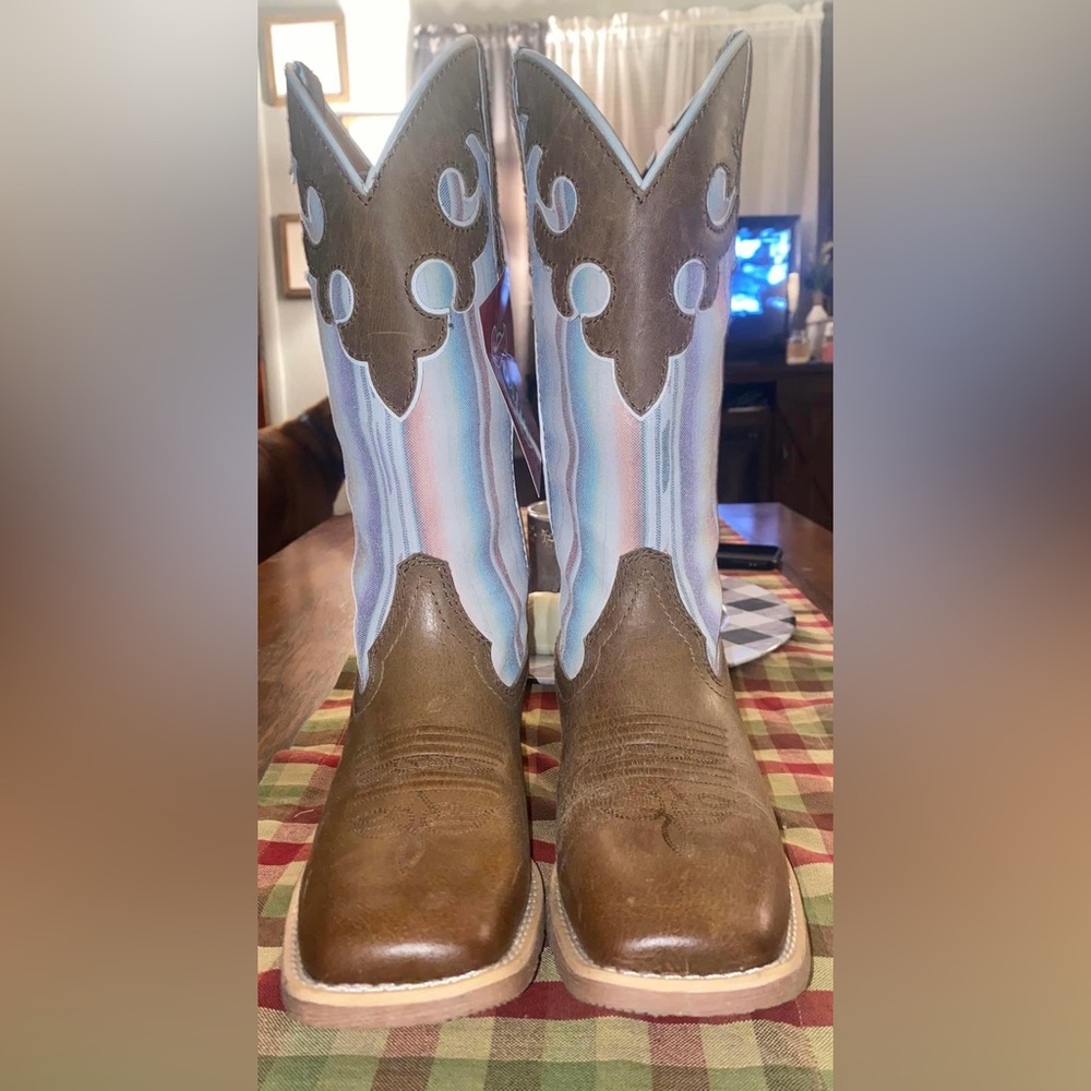 Justin’s Women’s Boots
